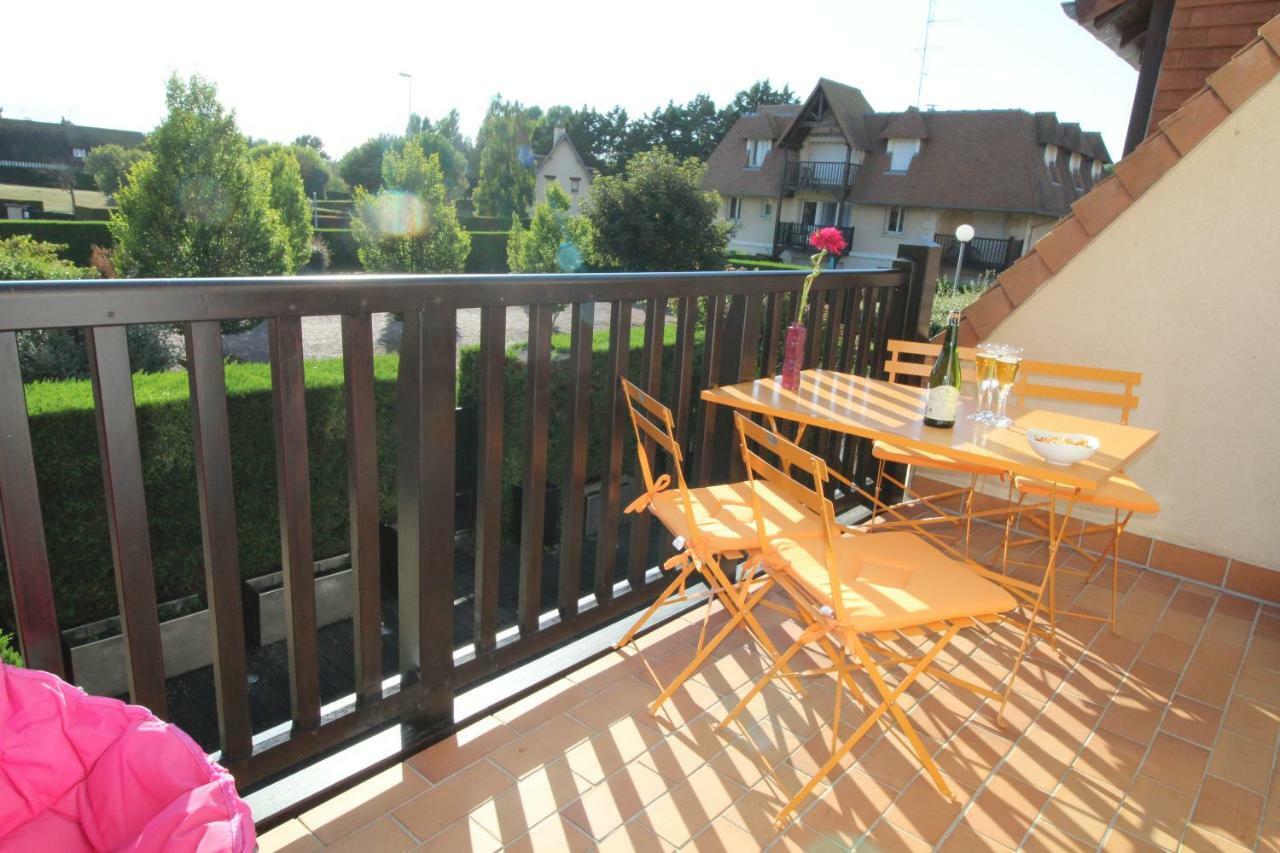 Cadre Exceptionnel: Duplex Classe 4**** Tennis, Piscine, Parking, Linge Inclus, Wifi, Materiel Bebe, Proximite Centre Deauville Dış mekan fotoğraf