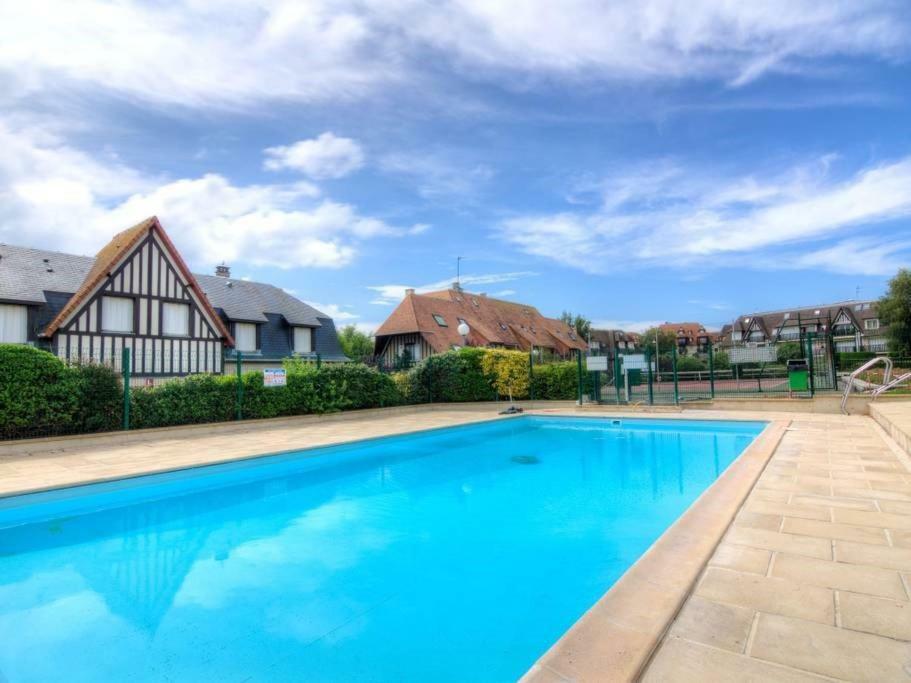 Cadre Exceptionnel: Duplex Classe 4**** Tennis, Piscine, Parking, Linge Inclus, Wifi, Materiel Bebe, Proximite Centre Deauville Dış mekan fotoğraf
