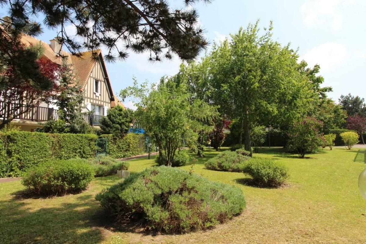 Cadre Exceptionnel: Duplex Classe 4**** Tennis, Piscine, Parking, Linge Inclus, Wifi, Materiel Bebe, Proximite Centre Deauville Dış mekan fotoğraf