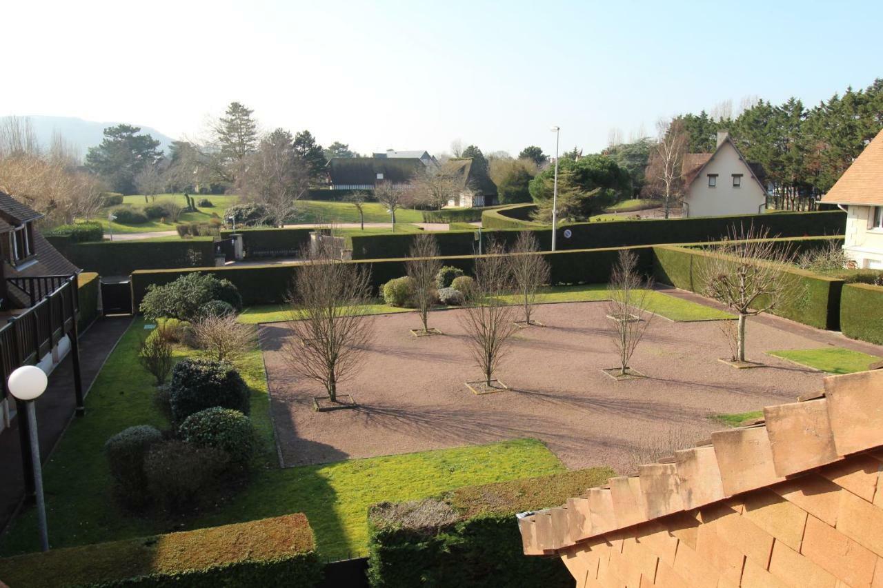 Cadre Exceptionnel: Duplex Classe 4**** Tennis, Piscine, Parking, Linge Inclus, Wifi, Materiel Bebe, Proximite Centre Deauville Dış mekan fotoğraf